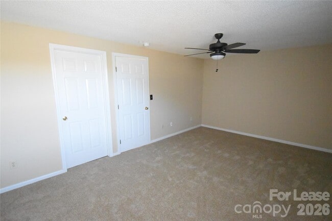 Building Photo - 108 Water Oak Dr