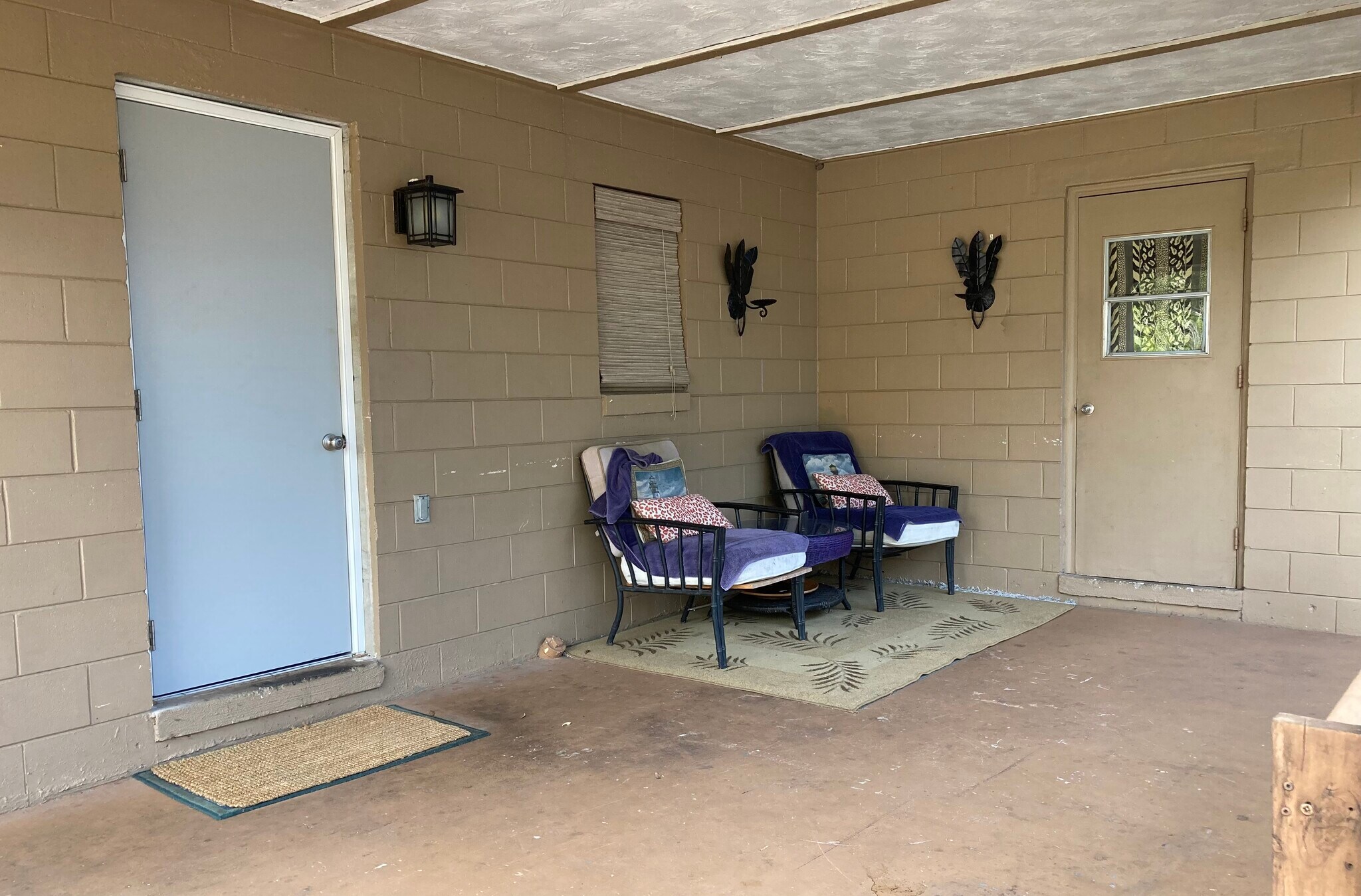 Building Photo - 526 Camino Ct