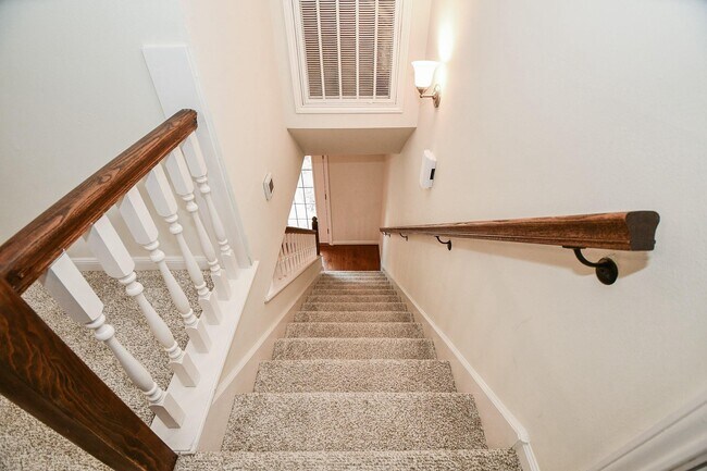 Building Photo - 10809 Colony Wood Pl