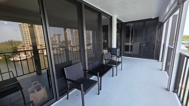 Building Photo - 936 Intracoastal Dr