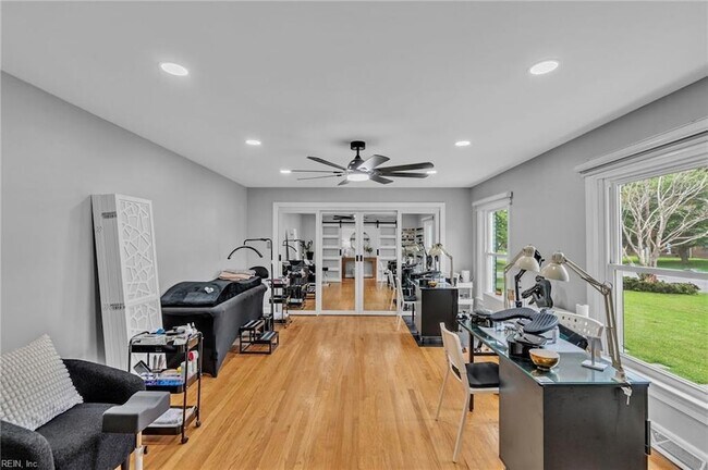 Building Photo - 5800 Barberry Ln
