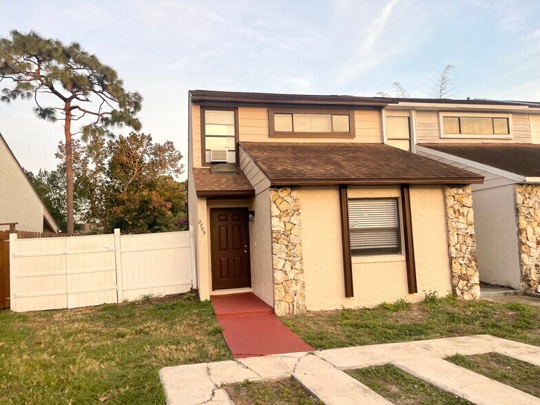 Building Photo - 2759 Hunt Club Ln