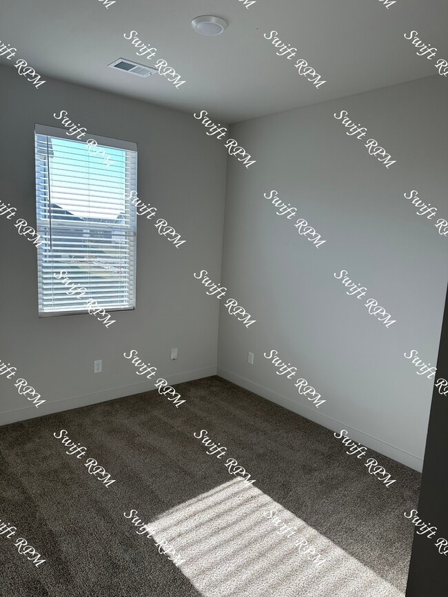 Building Photo - 12428 S Parkwood Ln