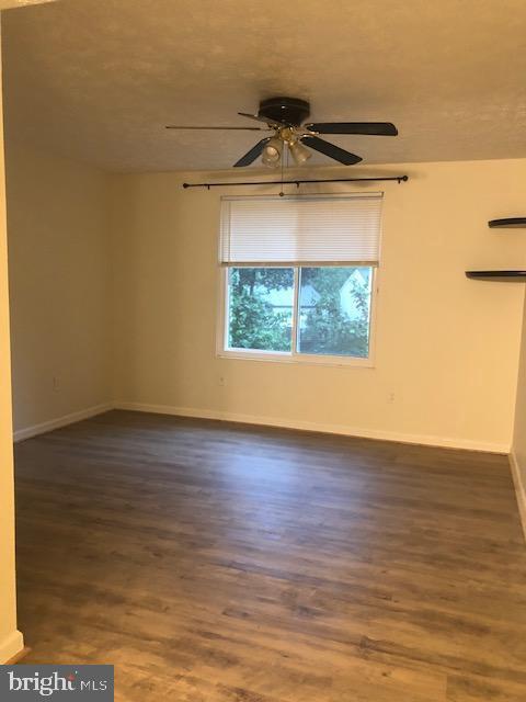 Building Photo - 3500 Kingsley Ct