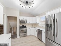 Building Photo - 74 Clement Dr