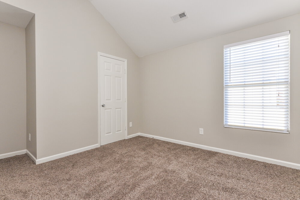 Building Photo - 3715 Horseshoe Farm St