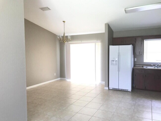 Building Photo - 15120 SW 29th Av Rd