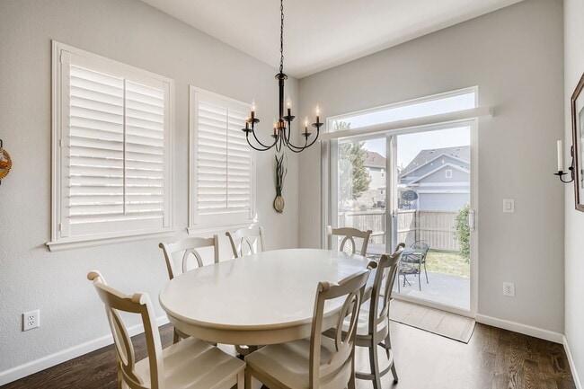 Building Photo - 1020 Ulster St