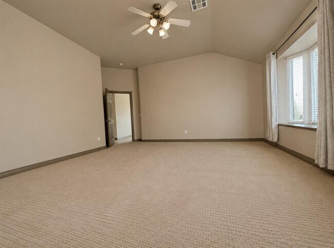 Building Photo - 1701 Dorothy Dr