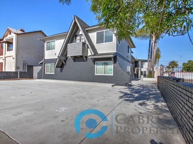 Building Photo - 4661 Oregon St