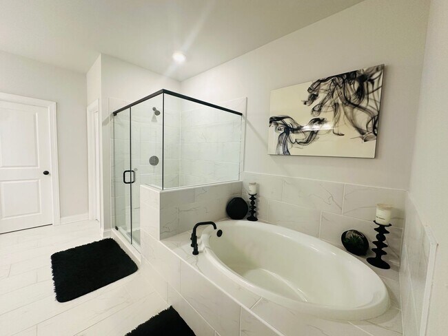 Building Photo - 603 Skye Ct