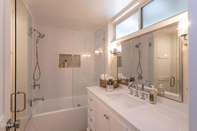 Building Photo - 555 Paulette Pl