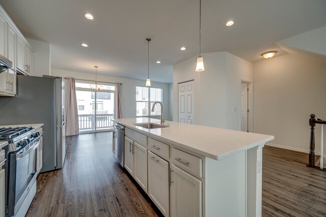 Building Photo - 4138 Irving Rd