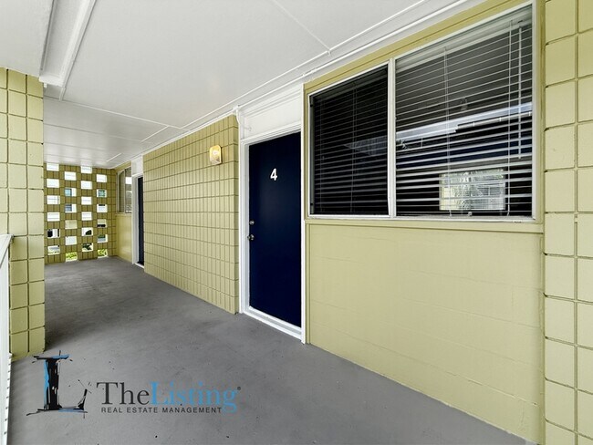 Building Photo - 1301 S Howard Ave