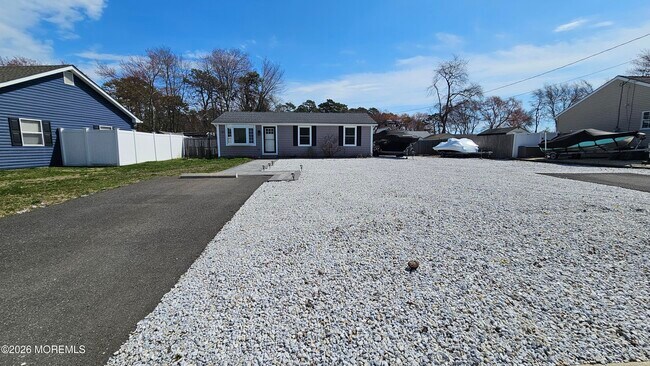 Building Photo - 1141 Cape May Dr