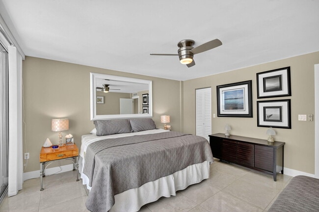 Building Photo - 3546 S Ocean Blvd