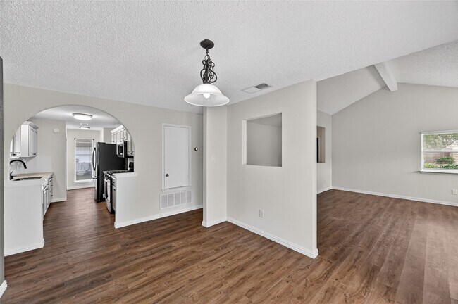 Building Photo - 22711 Smokey Hill Dr