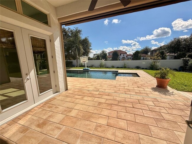 Building Photo - 11646 Hampstead St