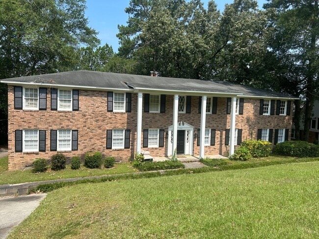 Primary Photo - 725 Montague Rd