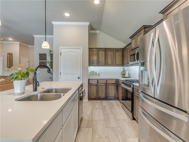 Building Photo - 3 br, 2 bath House - 9708 Ashford Dr