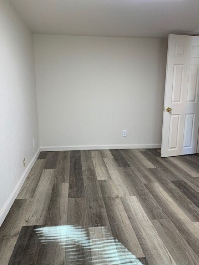 Building Photo - 306 NW 16th St