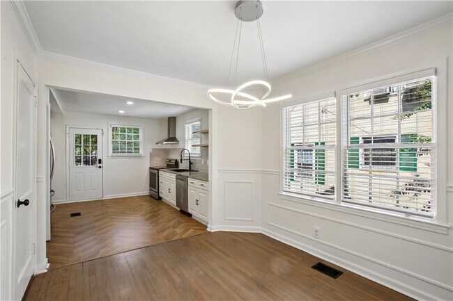 Building Photo - 1649 Beecher St SW