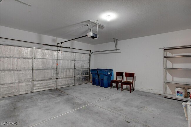 Building Photo - 5993 Attavilla Dr