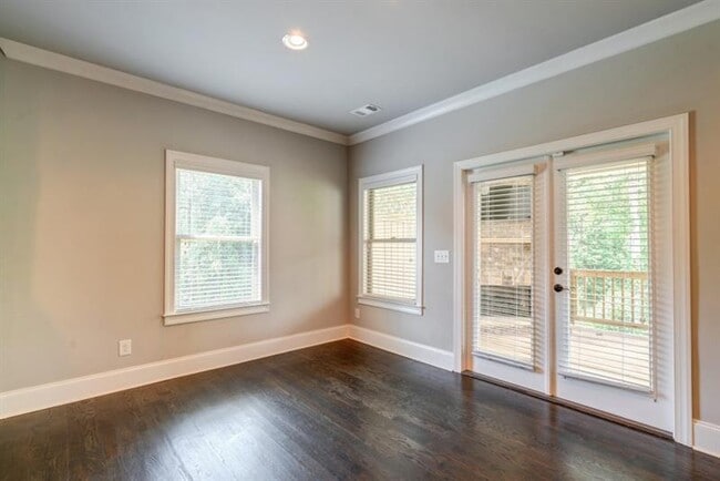 Building Photo - 1317 Winfair Ln NE