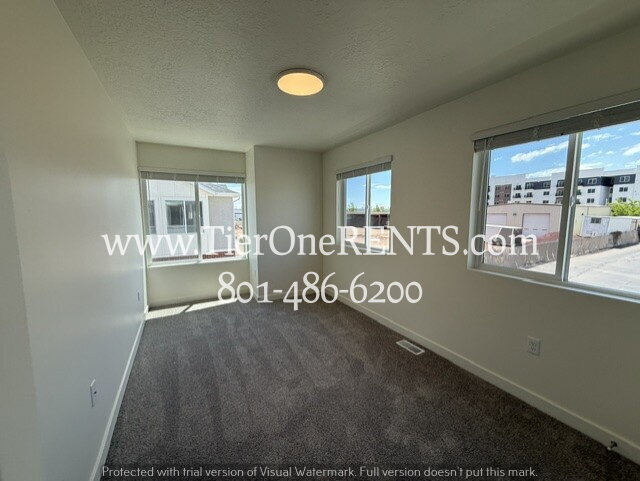 Building Photo - NO DEPOSIT option available for qualified renters with Obligo