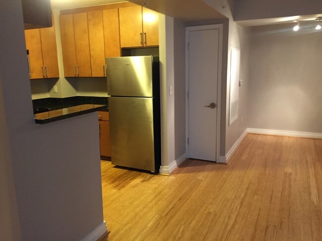 Building Photo - 915 E St NW