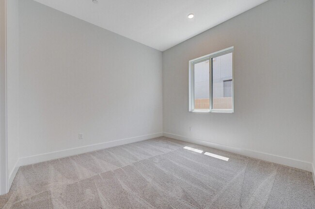 Building Photo - Experience elevated living at Guard Gated Ascension in Summerlin — Las Vegas' premier new luxury ...