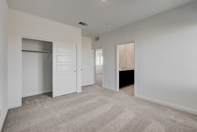 Building Photo - NEW NEXT GEN 4 Bedroom, 2 Story Home in CADENCE!