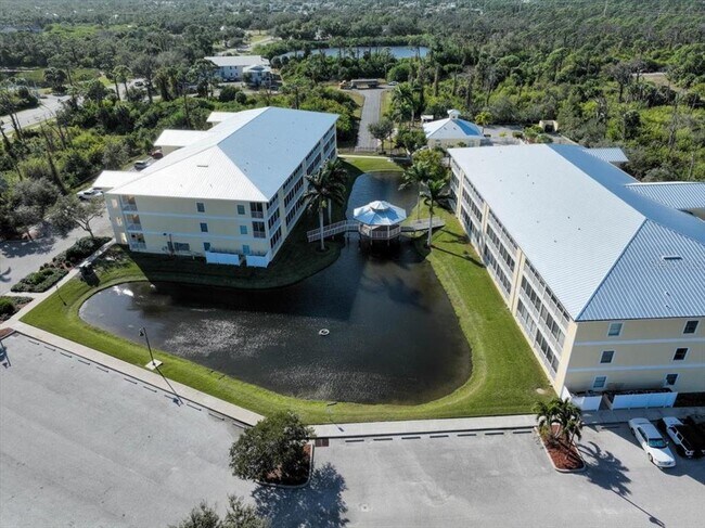 Building Photo - 102 NATURES Way