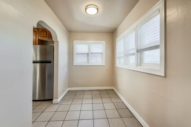 Building Photo - Binford