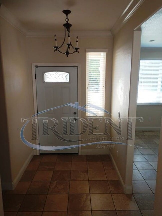 Building Photo - 760 Heron Landing Way