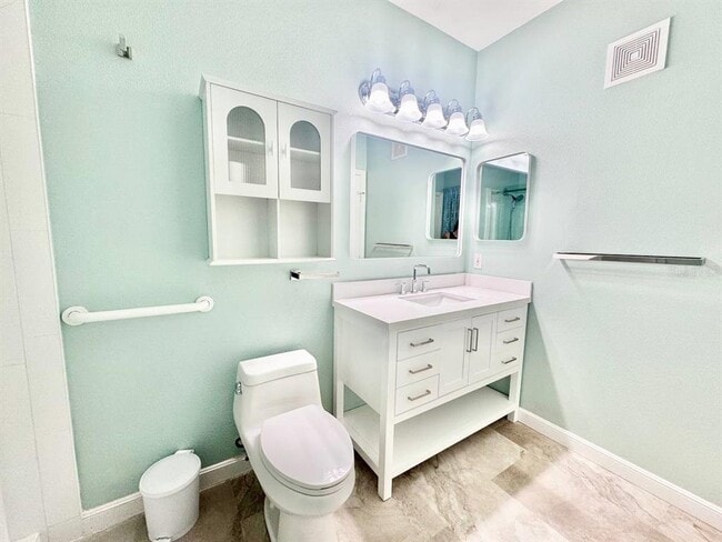 Building Photo - 4207 S Dale Mabry Hwy