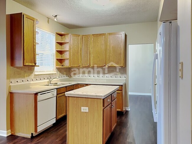 Building Photo - 6527 Sussex Dr