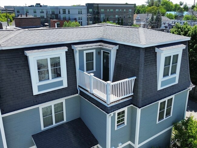 Building Photo - 18 Gilkey Ct