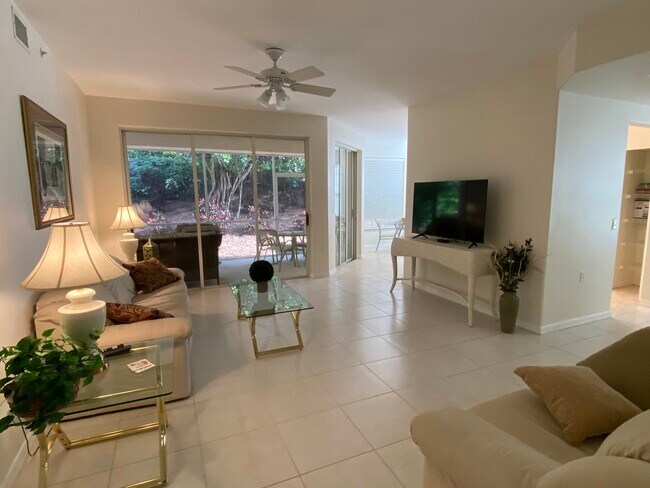 Building Photo - 2200 Arielle Dr