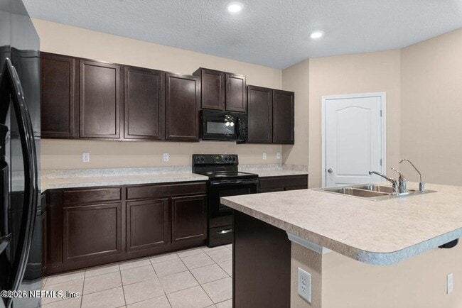 Building Photo - 10971 Ventnor Ave