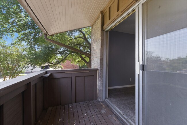 Building Photo - 2574 Marilee Ln
