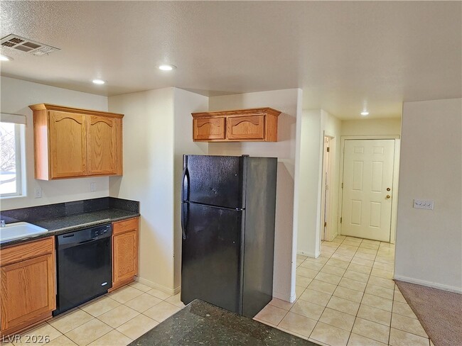 Building Photo - 1971 Teepee Rd