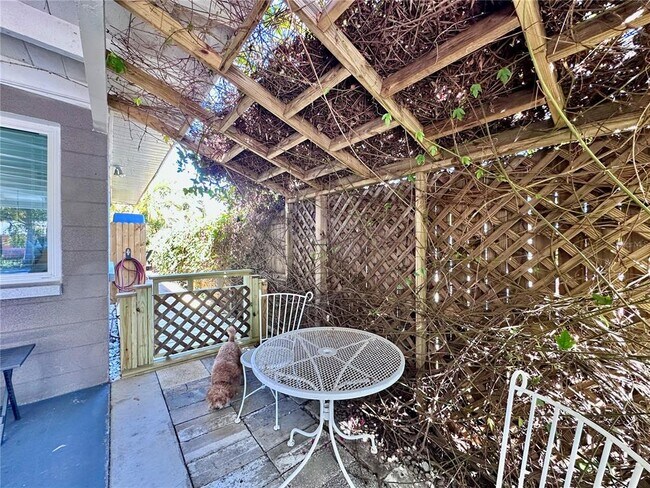 Building Photo - 5417 Jersey Ave S