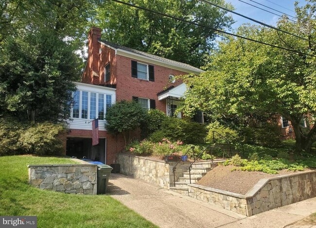 Primary Photo - 3712 25th St N
