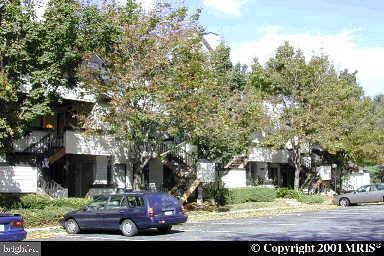 Building Photo - 18472 Bishopstone Ct