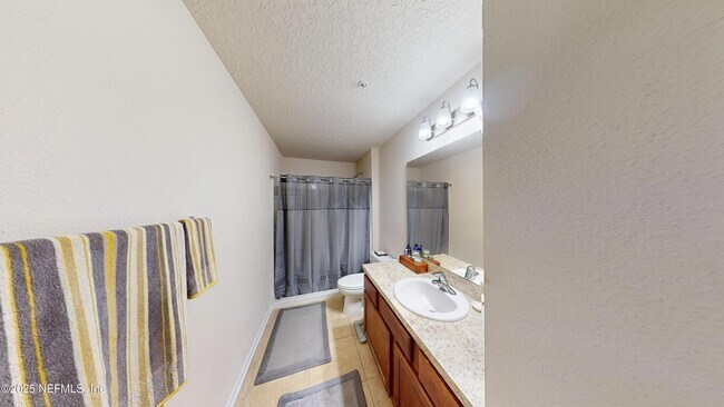Building Photo - 218 Larkin Pl