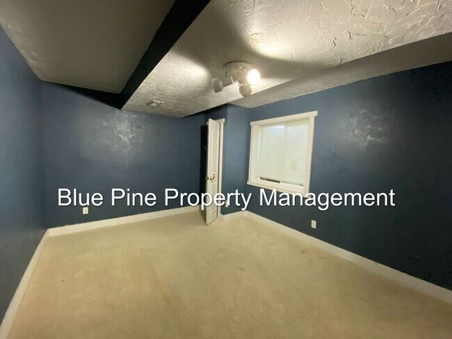 Building Photo - 3818 196 N