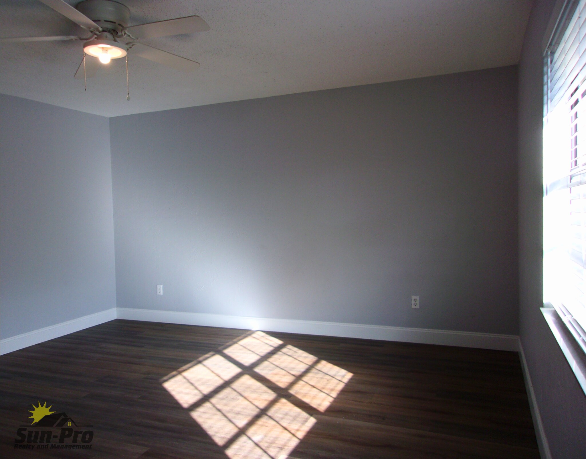 Building Photo - 323 Cavanah Dr
