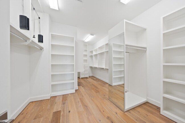 Building Photo - 7550 Little Caprese Ln