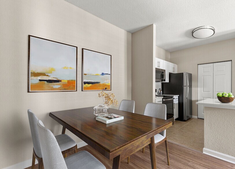 C242960 CitrusTower_VS Stills_1Bedroom Dining - Citrus Tower